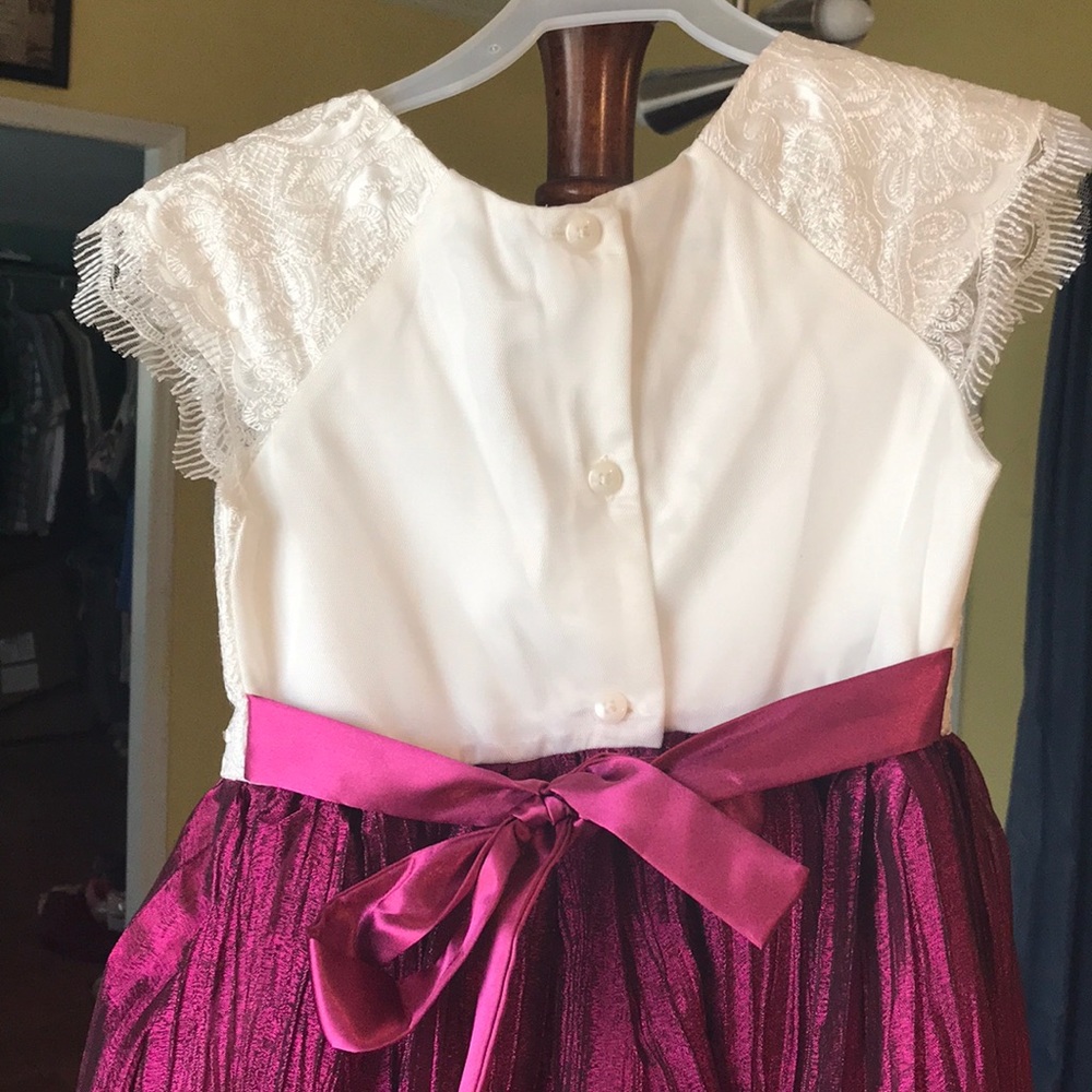 Dress - Picture 4 of 4